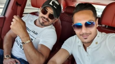 صورة توضيحية - علاقة صداقة قوية تجمع بين رجل الأعمال شفيق نور الدين والمصمم محمد غياض