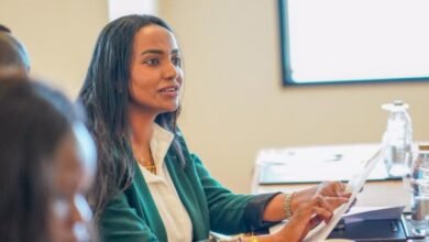 Asia Ibrahim الركود الإقتصادي ساهم في اتساع الفجوة بين طبقات المجتمع المختلفة