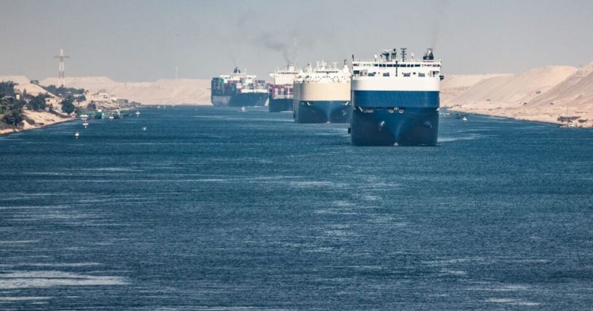 إيران: مسار الدخول للخليج عبر مياهنا والخروج عبر العمانية