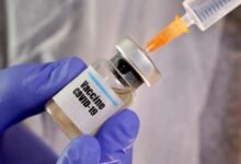 FDA: الموافقة على اللقاحات لا تعني توصية تلقائية لكل الأشخاص