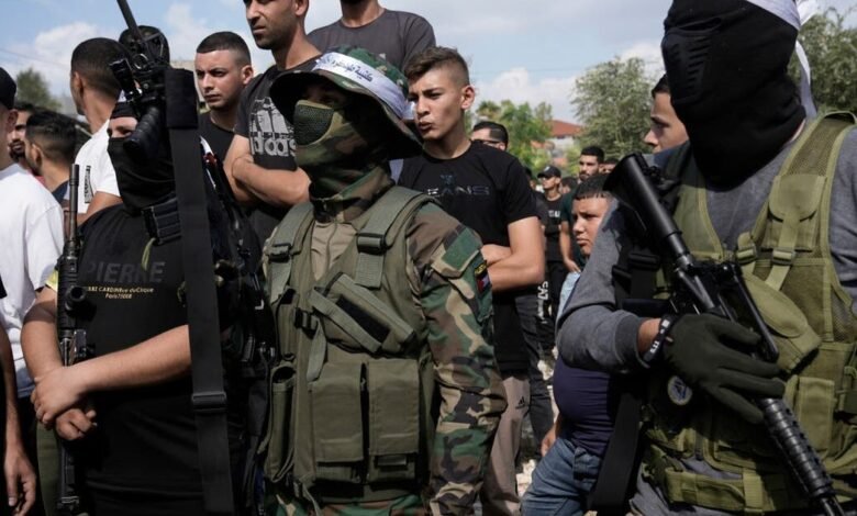 إصابات وادعاءات احتجاز في هجوم مستوطنين بقُصرة وروايات متضاربة
