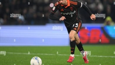 نابولي يتلقى ضربة مبكرة بخسارته 2-1 أمام كومو