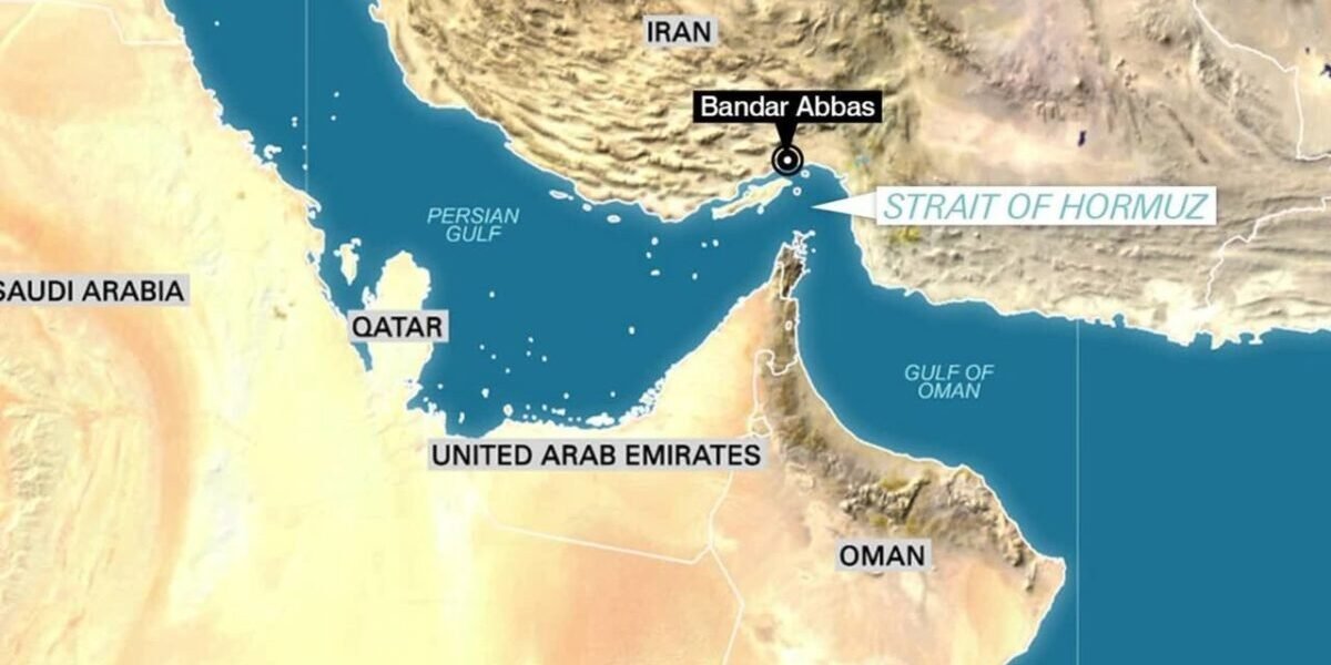 عاجل هيئة عمليات التجارة البحرية البريطانية: مصابان في سفينة الشحن المستهدفة بمقذوف مجهول في هرمز وإجلاء جميع أفراد طاقمها